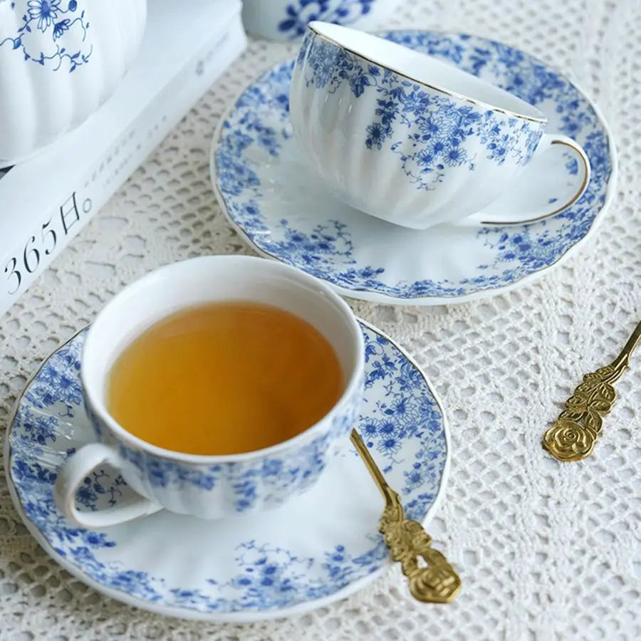 Blue & White Vintage Tea Set (4pc)