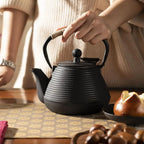 Enamel Interior Iron Teapot (1000ml)